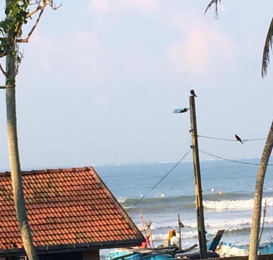 Seaview Paradise Inn Weligama Buitenkant foto