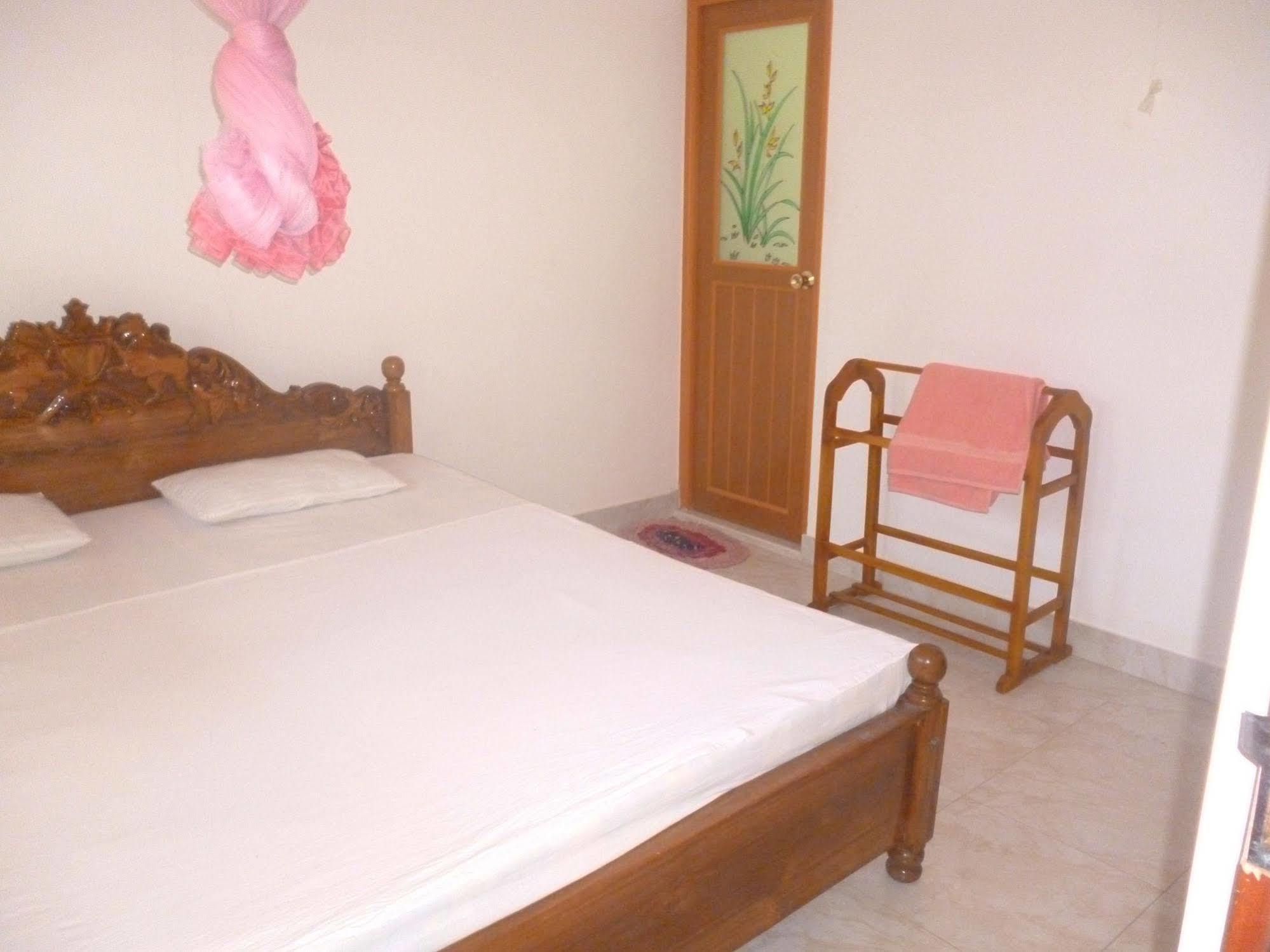 Seaview Paradise Inn Weligama Buitenkant foto